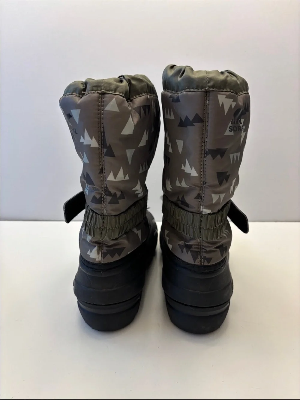Sorel Kids Youth Flurry™ Print snow boots size 5